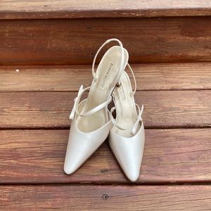 Karen Scott elegant vintage heel